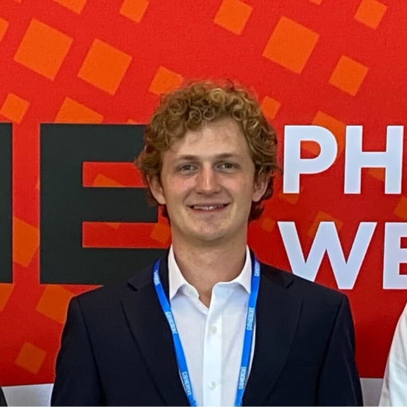 Headshot of Maxwell Richter